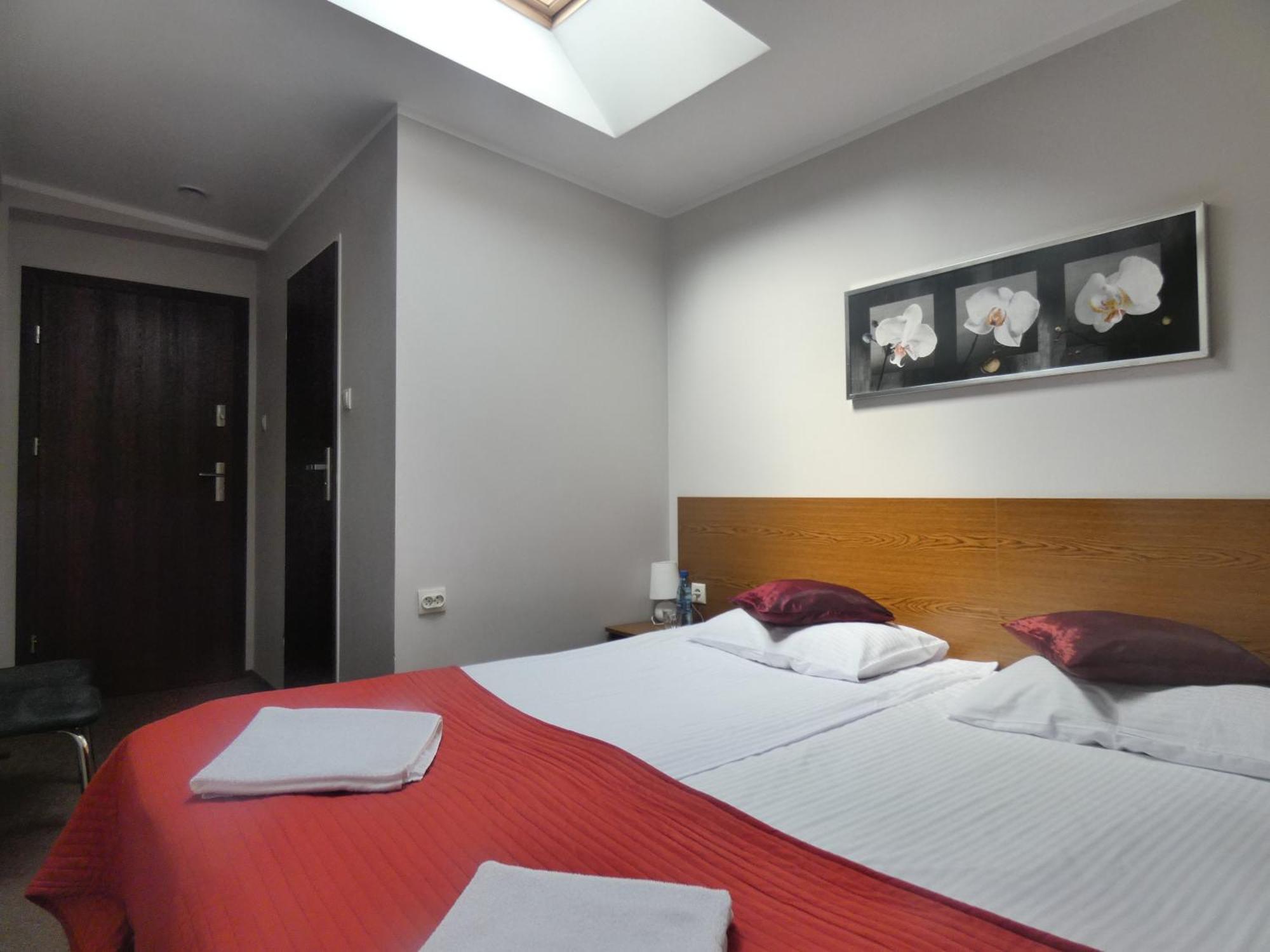 Aparthotel Astral Raszyn Exterior foto